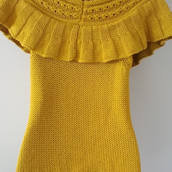 Sexy Sleeveless,Off The Shoulder Sweater by Anthropologie. - Picture 5 of 10